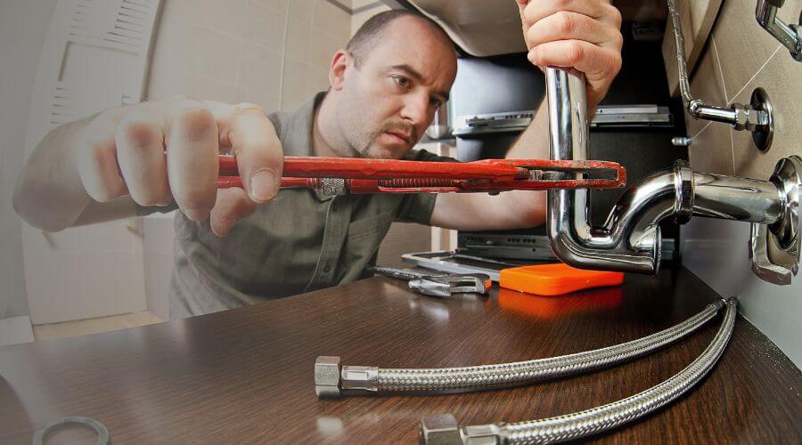 Expert burst pipe repair services in Chatham, MS